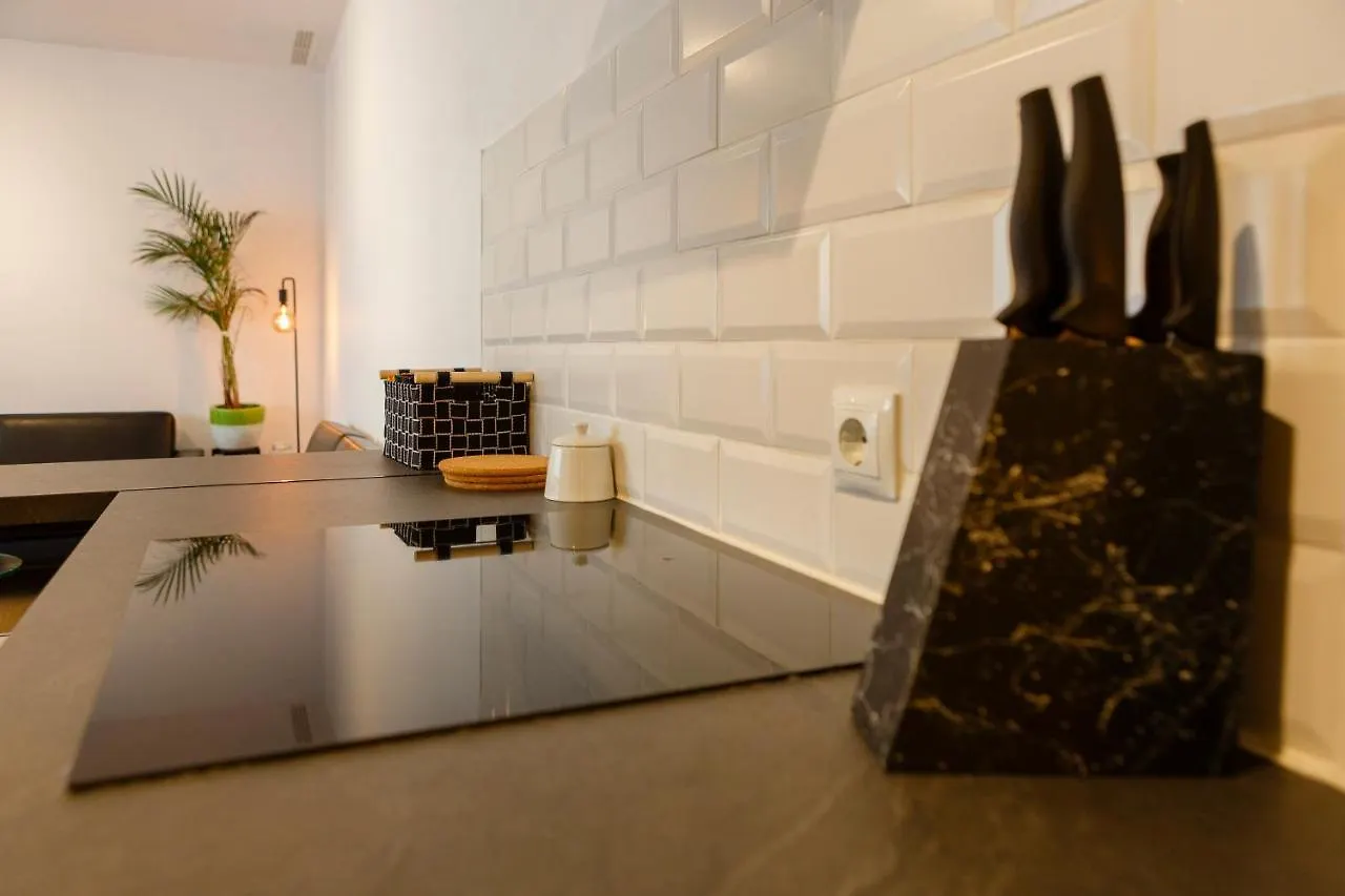 Atico & Jacuzzi Cruz By Cadiz4Rentals
