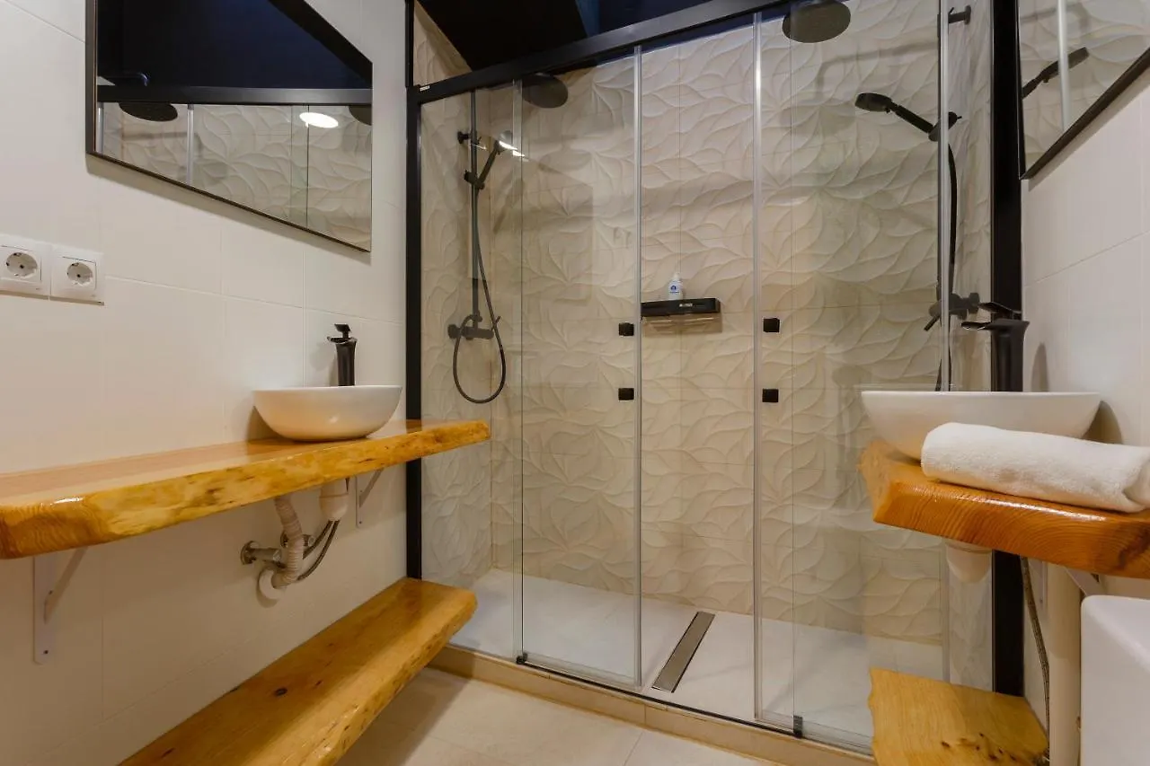Atico & Jacuzzi Cruz By Cadiz4Rentals